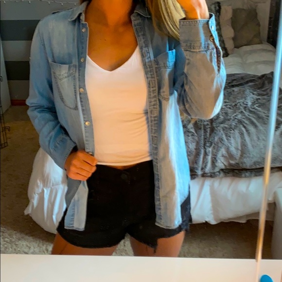 Express Jean Button down - Picture 2 of 5